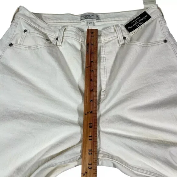 Abercrombie & Fitch Women's Ultra High Rise Ankle Straight Jeans Sz 32/14 Short - Picture 14 of 16